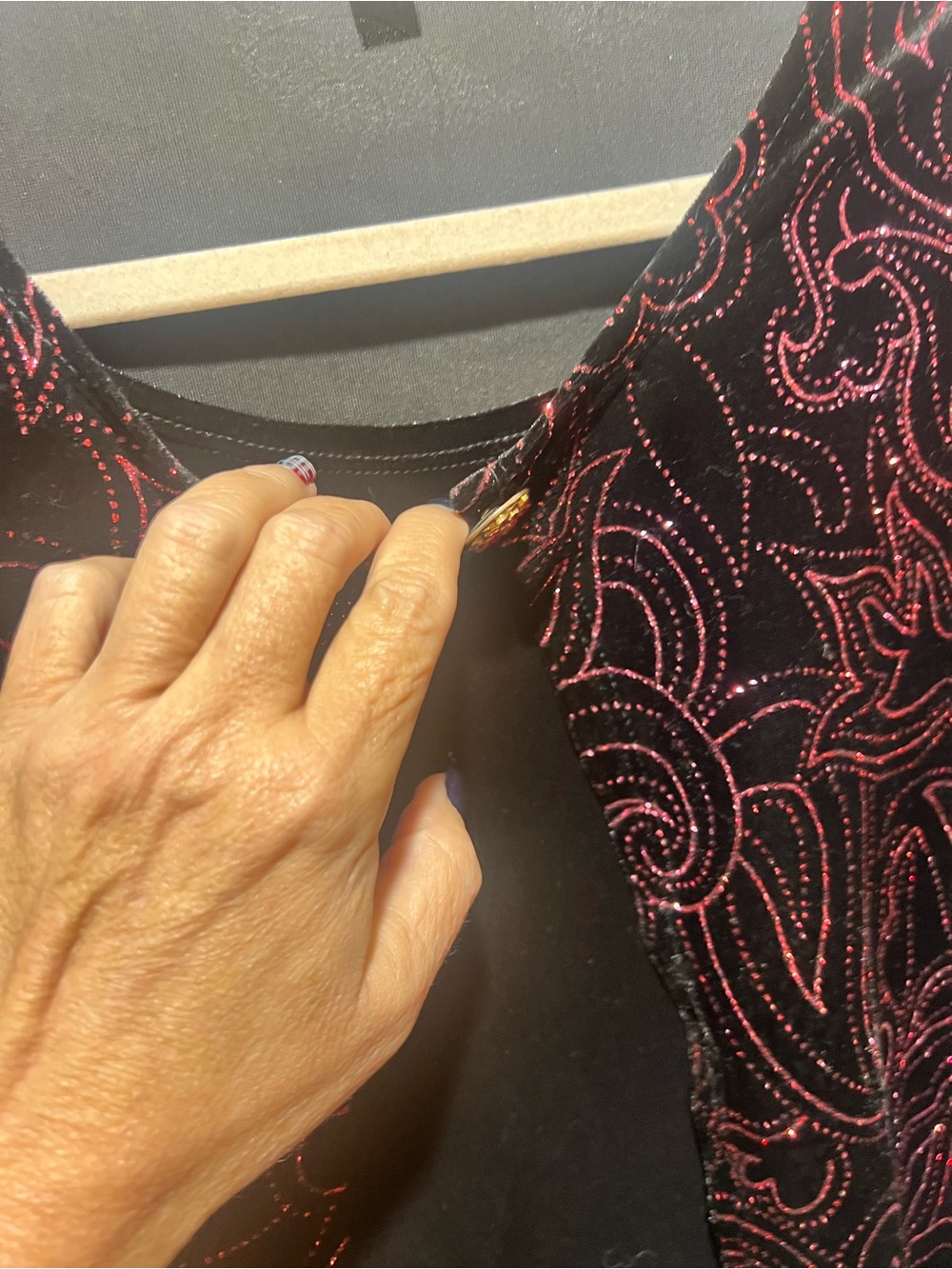 Notations Black Red Velvet Paisley Beaded Sparkle Cardigan Jeweled Button - Picture 6 of 6